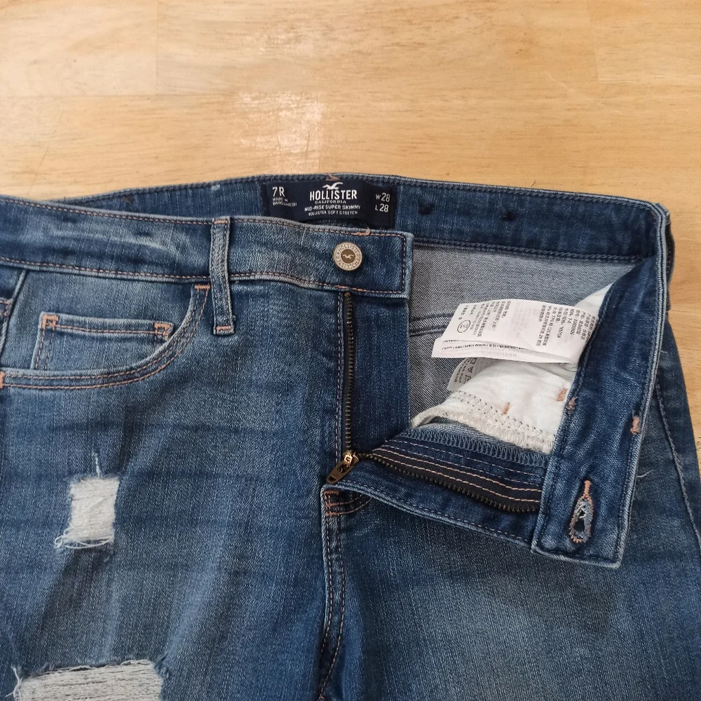 HOLLISTER CALIFORNIAMID-RISE SUPER SKINNY jeans - Picture 7 of 15